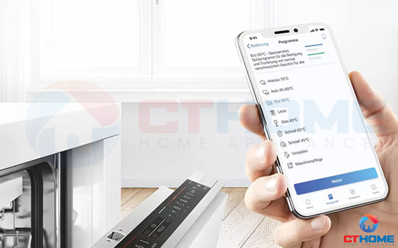 Người dùng dễ dàng kết nối và điều khiển máy rửa bát Bosch SMS6ZCI42E thông qua công nghệ Home Connect.