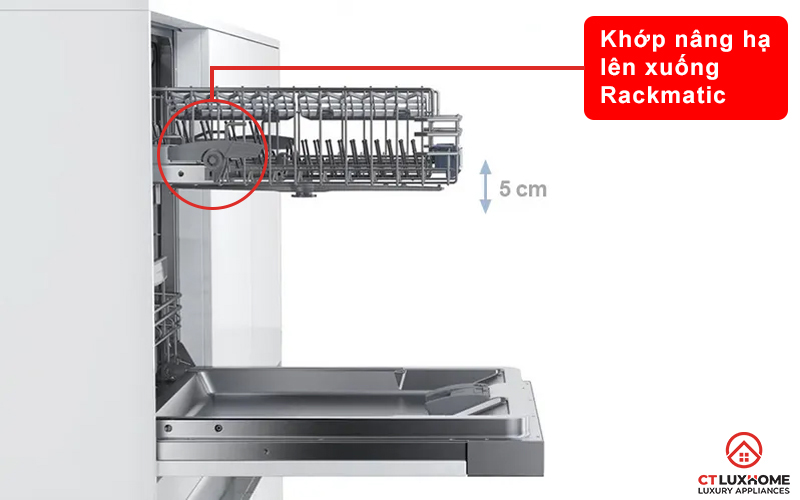 Điều chỉnh độ cao giữa các ngăn thông qua khớp nâng hạ Rackmatic.