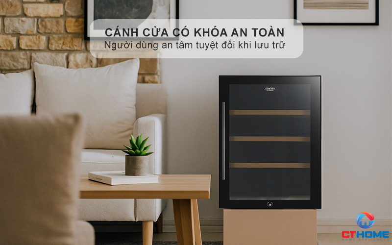Cánh cửa có khóa an toàn