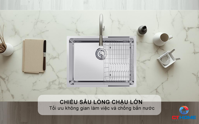 Chiều sâu lòng chậu lớn giúp tối ưu không gian làm việc và chống bắn nước