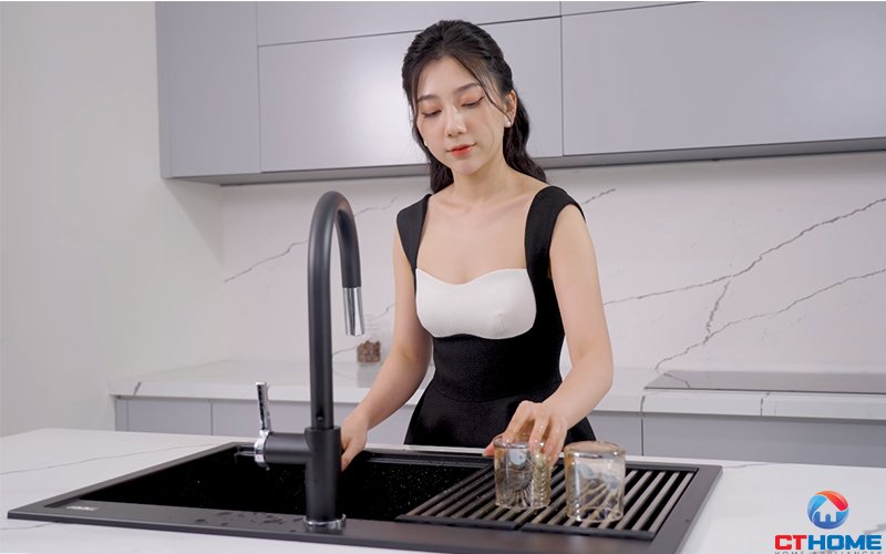 Granite Sink Terra 860S Black là điểm nhấn sang trọng cho bếp nhà bạn