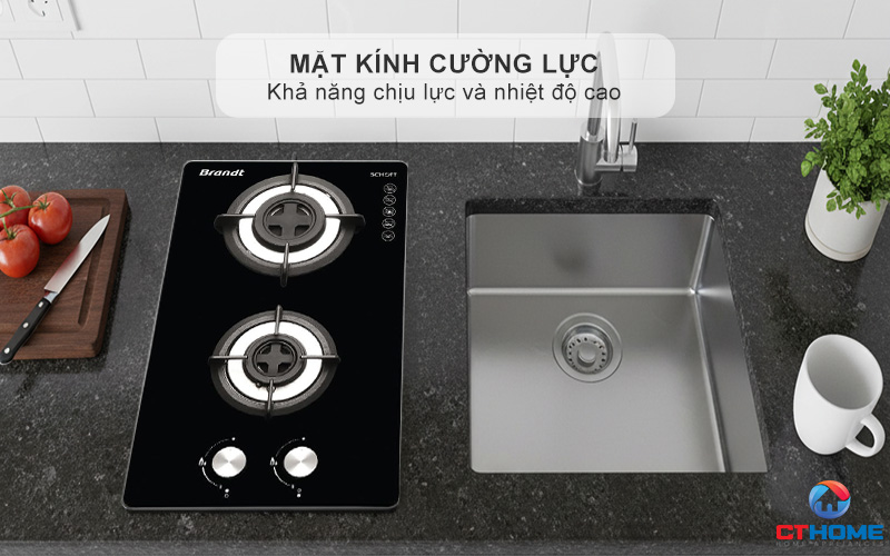 Mặt kính cường lực bền bỉ và dễ vệ sinh
