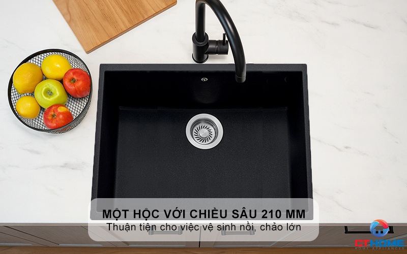Một hộc rửa lớn với chiều sâu 210 mm