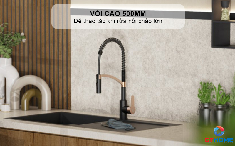 Vòi cao, dễ thao tác khi rửa nồi chảo lớn