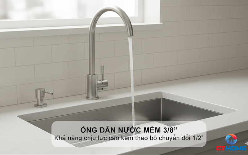 Ống dẫn nước mềm 3/8” có khả năng chịu lực cao kèm theo bộ chuyển đổi 1/2”
