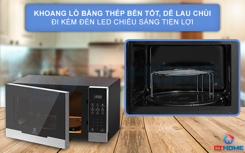 Khoang lò bằng thép phủ sơn chống dính bền tốt, dễ lau chùi đi kèm đèn chiếu sáng