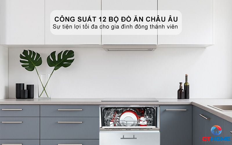 Dung tích chứa lớn, công suất rửa 12 bộ đồ ăn Châu Âu