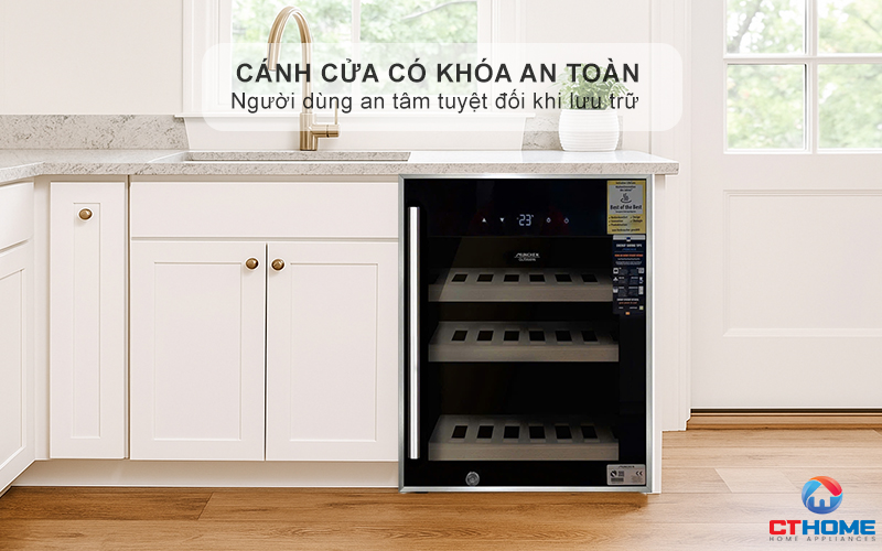 Cánh cửa có khóa an toàn