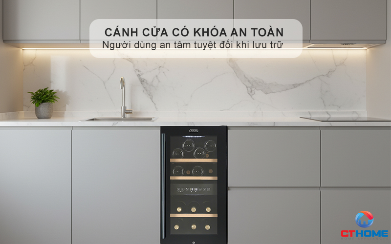 Cánh cửa có khóa an toàn